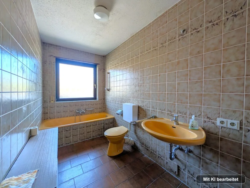 zweites Badezimmer EG