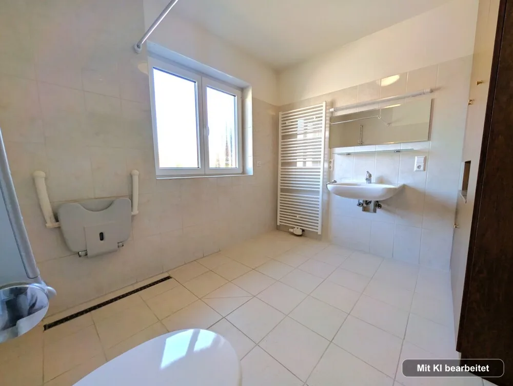 erstes Badezimmer im EG