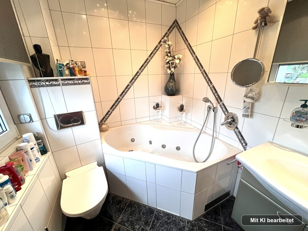 Tageslicht-Wellnessbad im OG