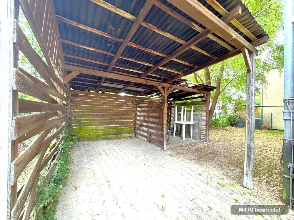 Aussen Ansicht - Carport Links