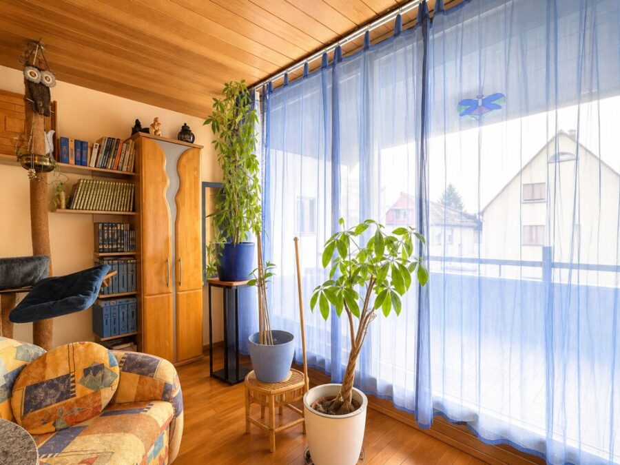 DG - Flur zum Balkon-bearbeitet