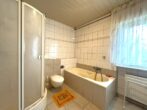 EG - Badezimmer Linke Seite