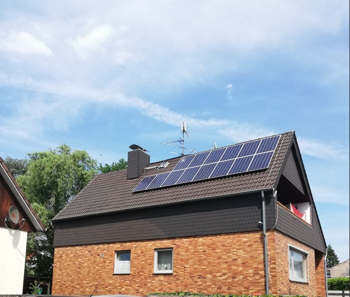 Aussen Anicht Dach - Solar Anlage