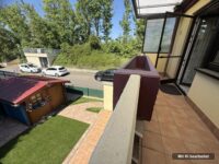 Balkon mit Blick in den Garten