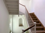 Treppenhaus zum OG - Attraktiv, Exklusiv und vor allem Lukrativ