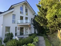 Blick von der Strasse