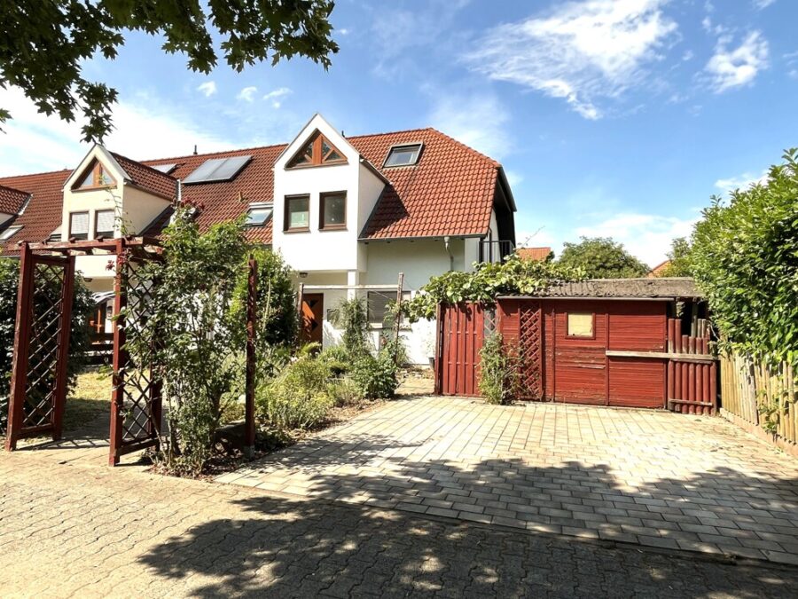 Straßenansicht
