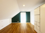Zimmer OG - Neubau? Ja, aber fertig!