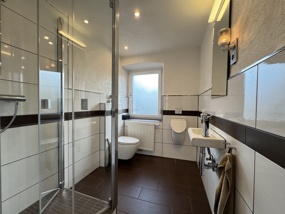Badezimmer EG
