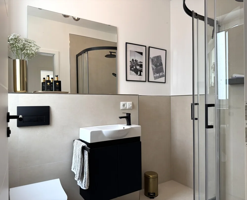 Gäste WC mit Dusche