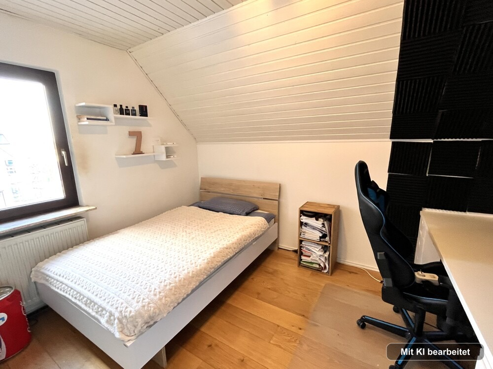 Kinderzimmer / HomeOffice