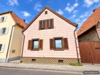 Die Vorderseite des Hauses