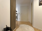 Eingang EG Wohnung rechts - Stilvoll. Zeitlos. Einzigartig.