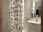 Bad mit Dusche - Mitten im Trend