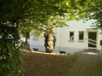 Vorgarten - Ein Leben ohne Stolpersteine
