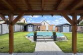 Garten von der Außenterrasse - Traumhaus…einfach einziehen !