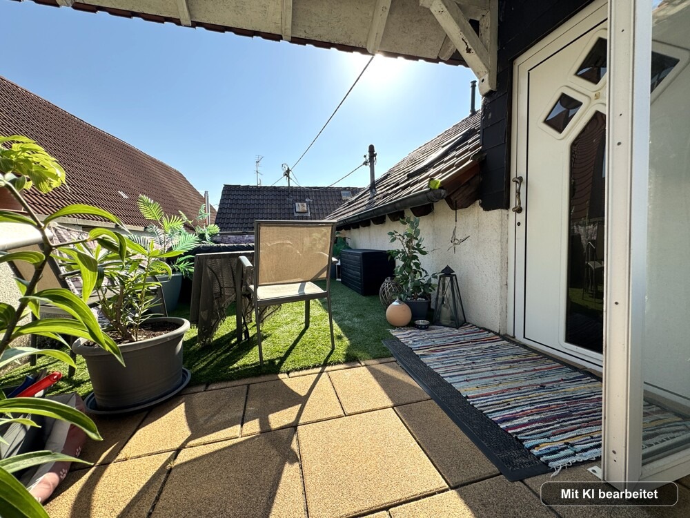 Dachterrasse und Eingang DG