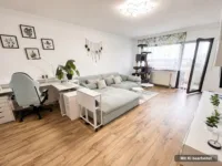 Großer Wohnbereich mit ...